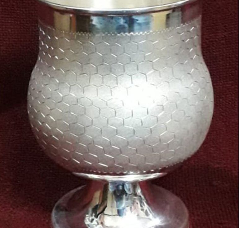 modern-design-silver-glass